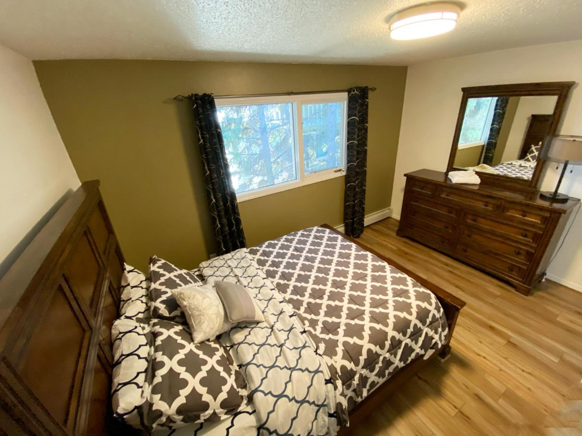 Stay Anchorage! Furnished Two Bedroom Apartments With High Speed Wifi 객실 사진